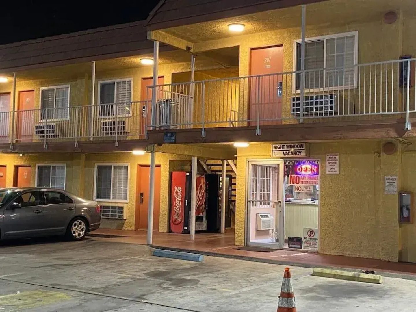 SimpleStay Suites - San Bernardino