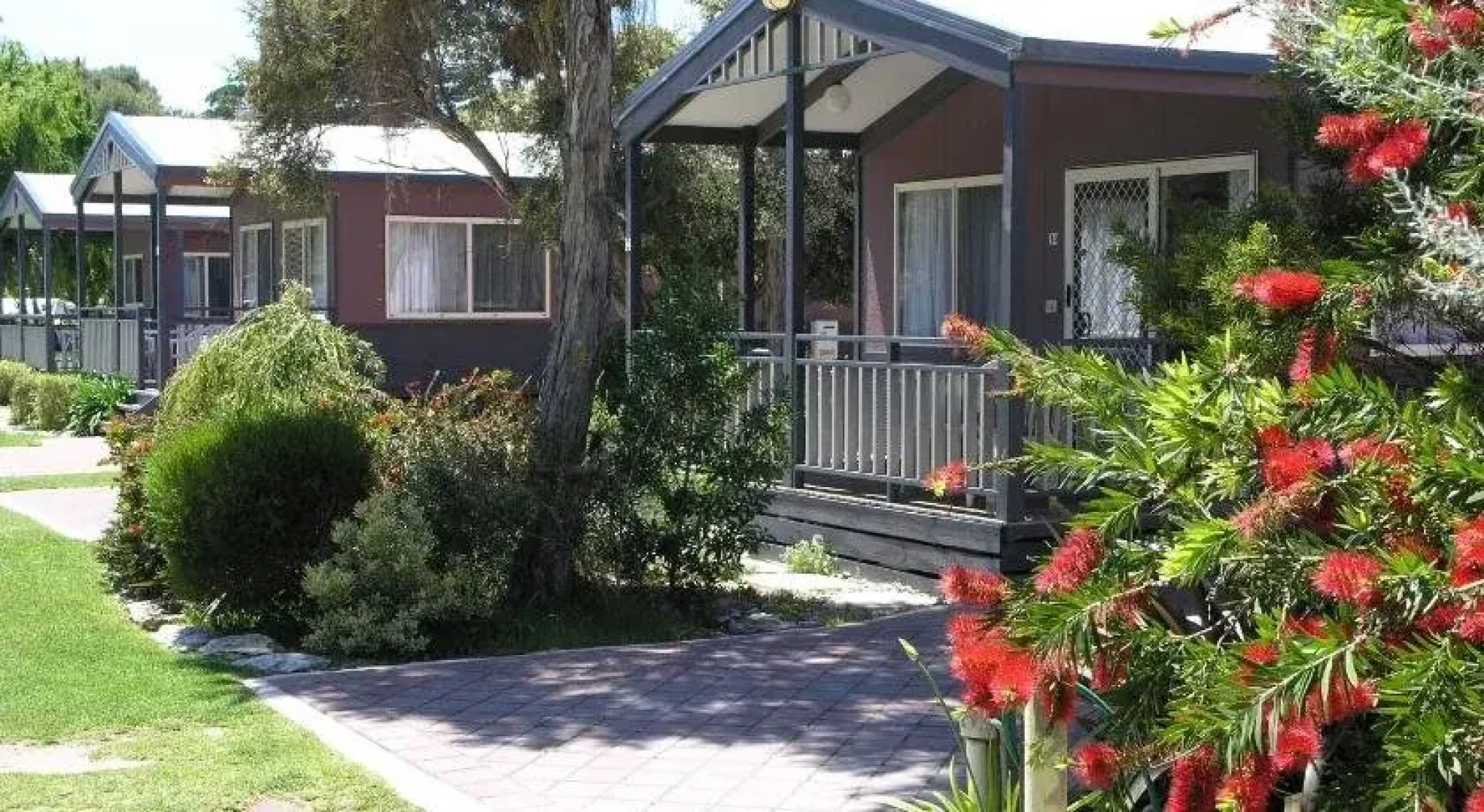 Lakeside Tourist Park