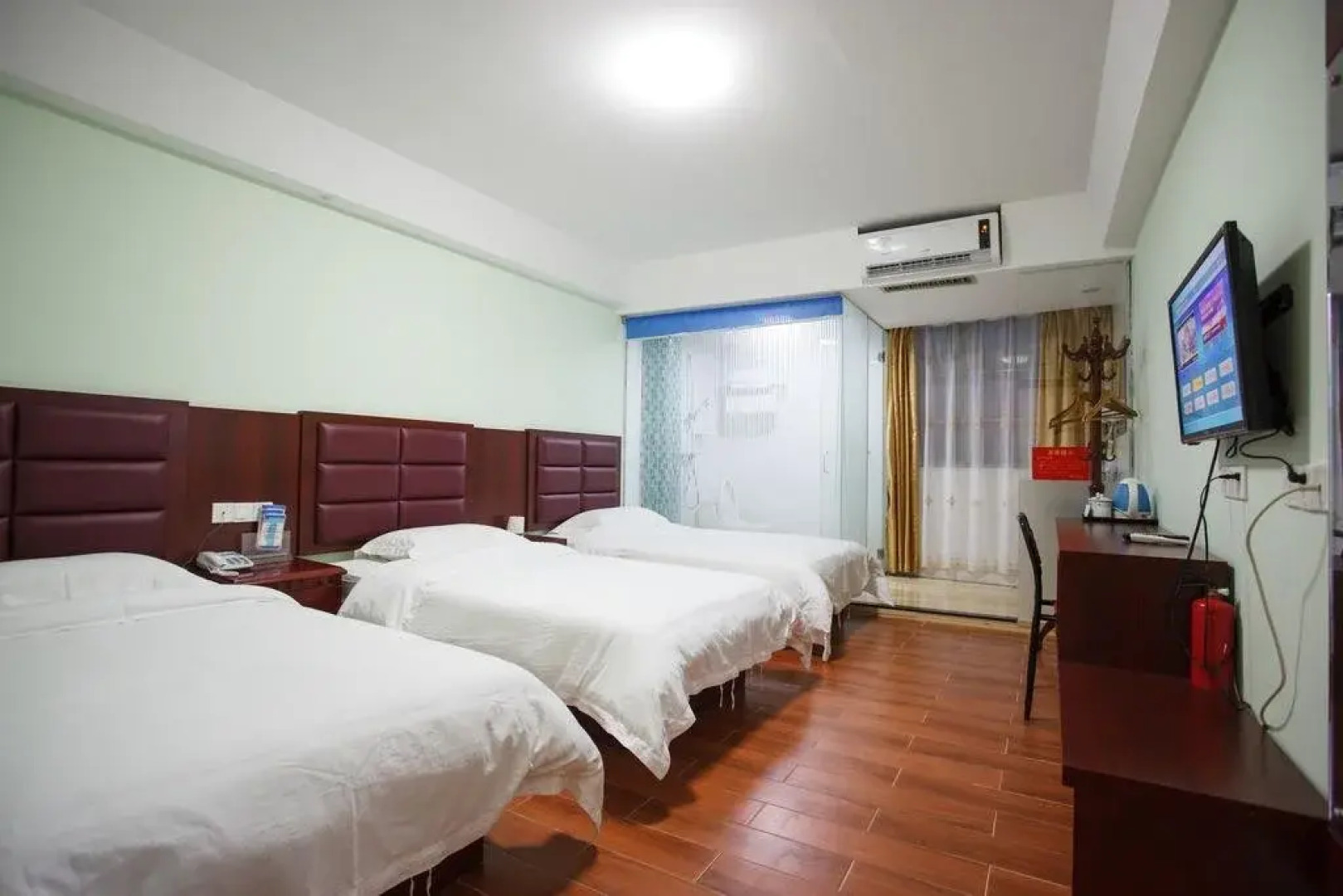 Xiaolanzheng Taihua Hotel