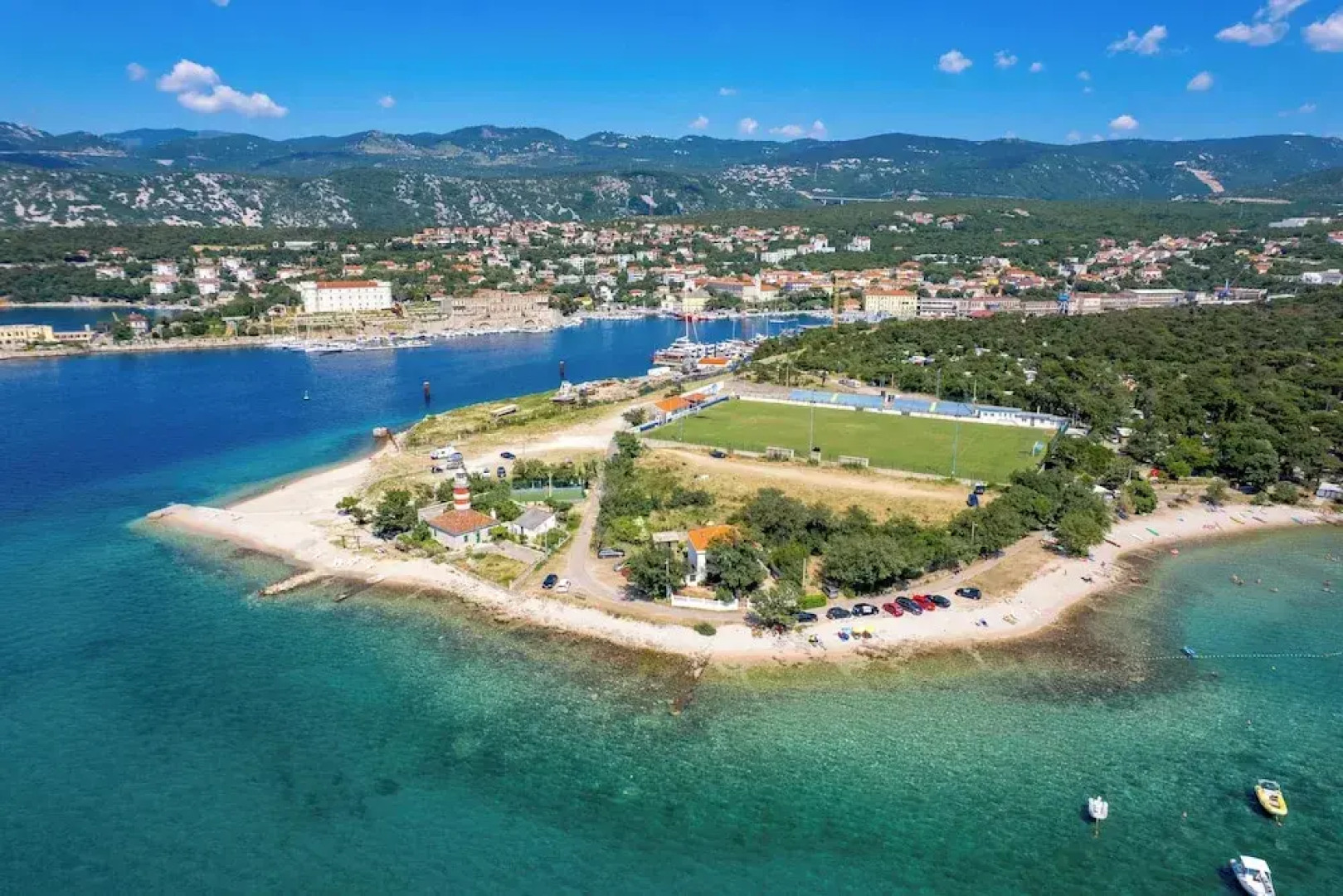 Holiday Homes Oštro