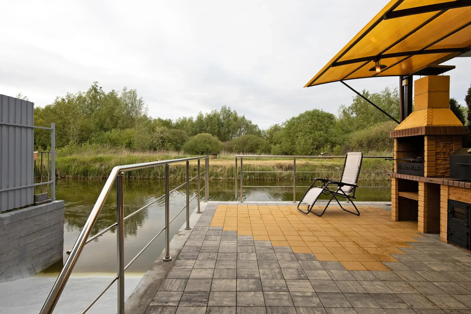 Таунхаус-Эллинг Светлый