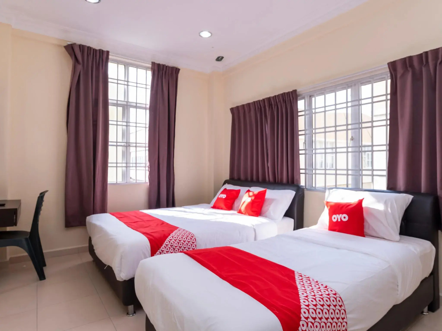 OYO 89536 Hazris Hotel