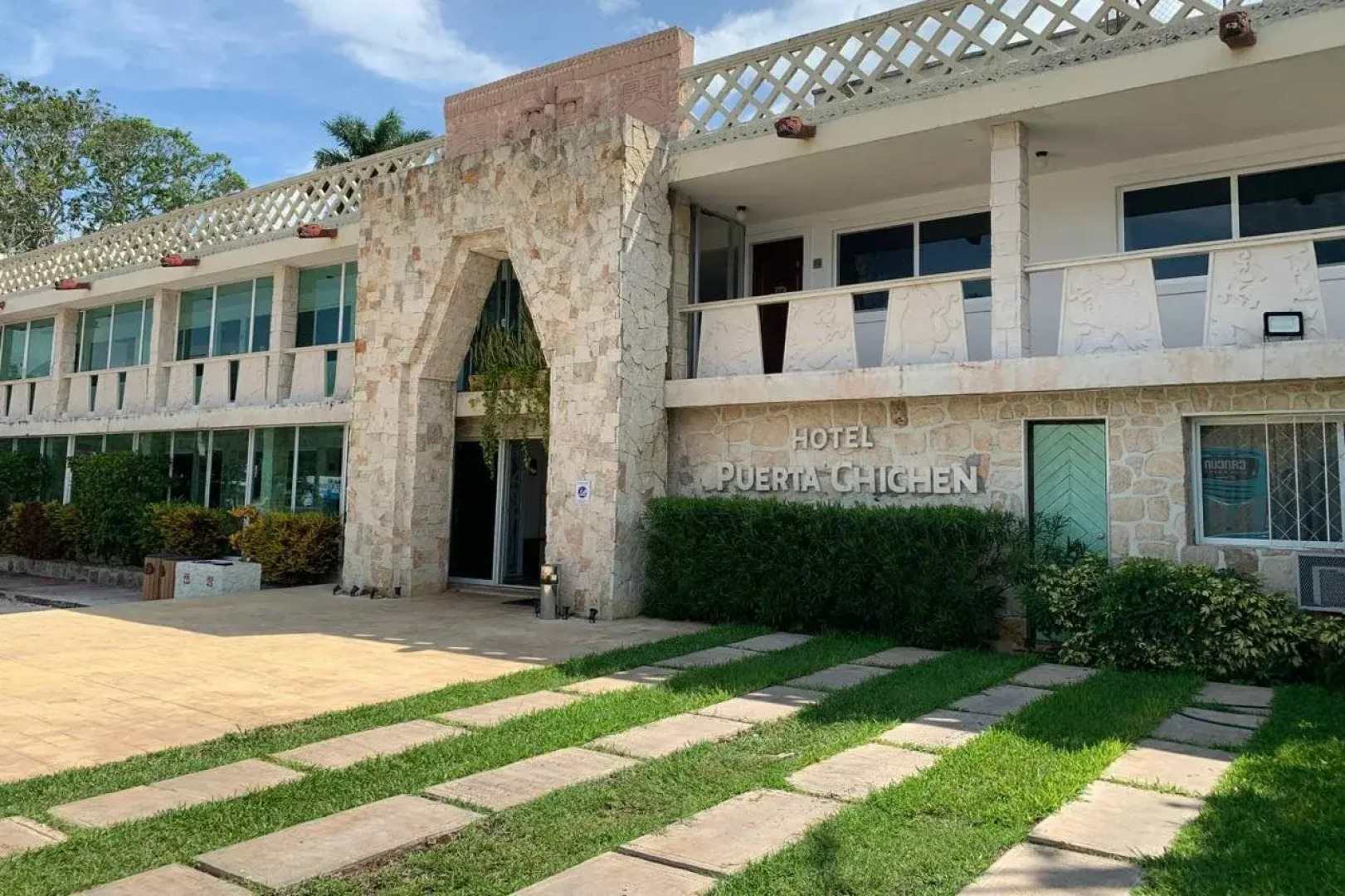 Hotel Puerta Chichen