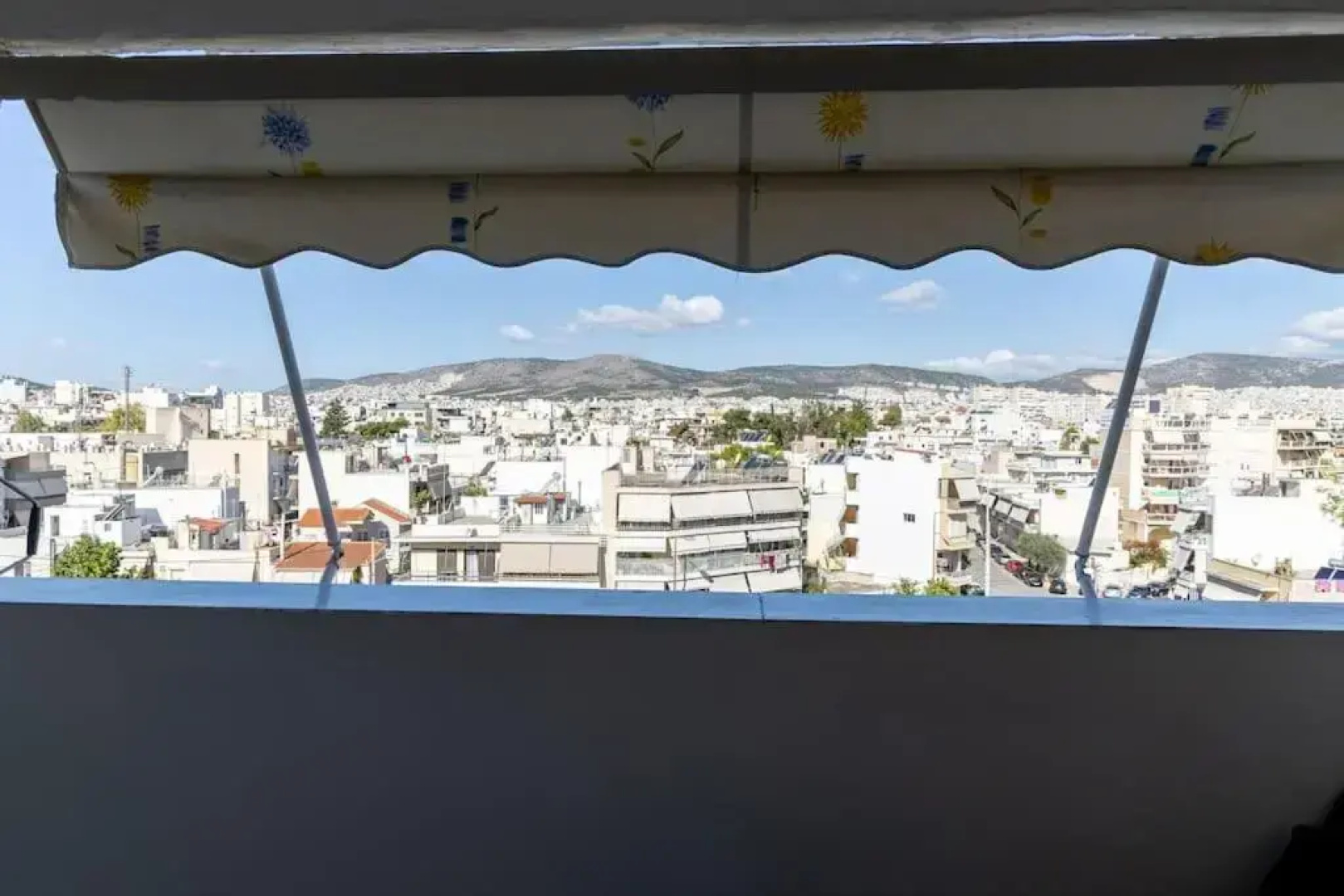 Peristeri 2 BD flat next to metro Agios Antonios