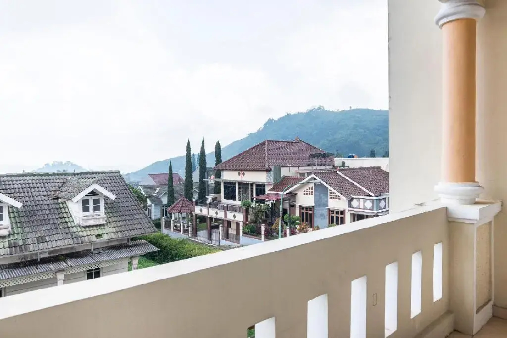OYO 2997 Grand Suites Palace 2