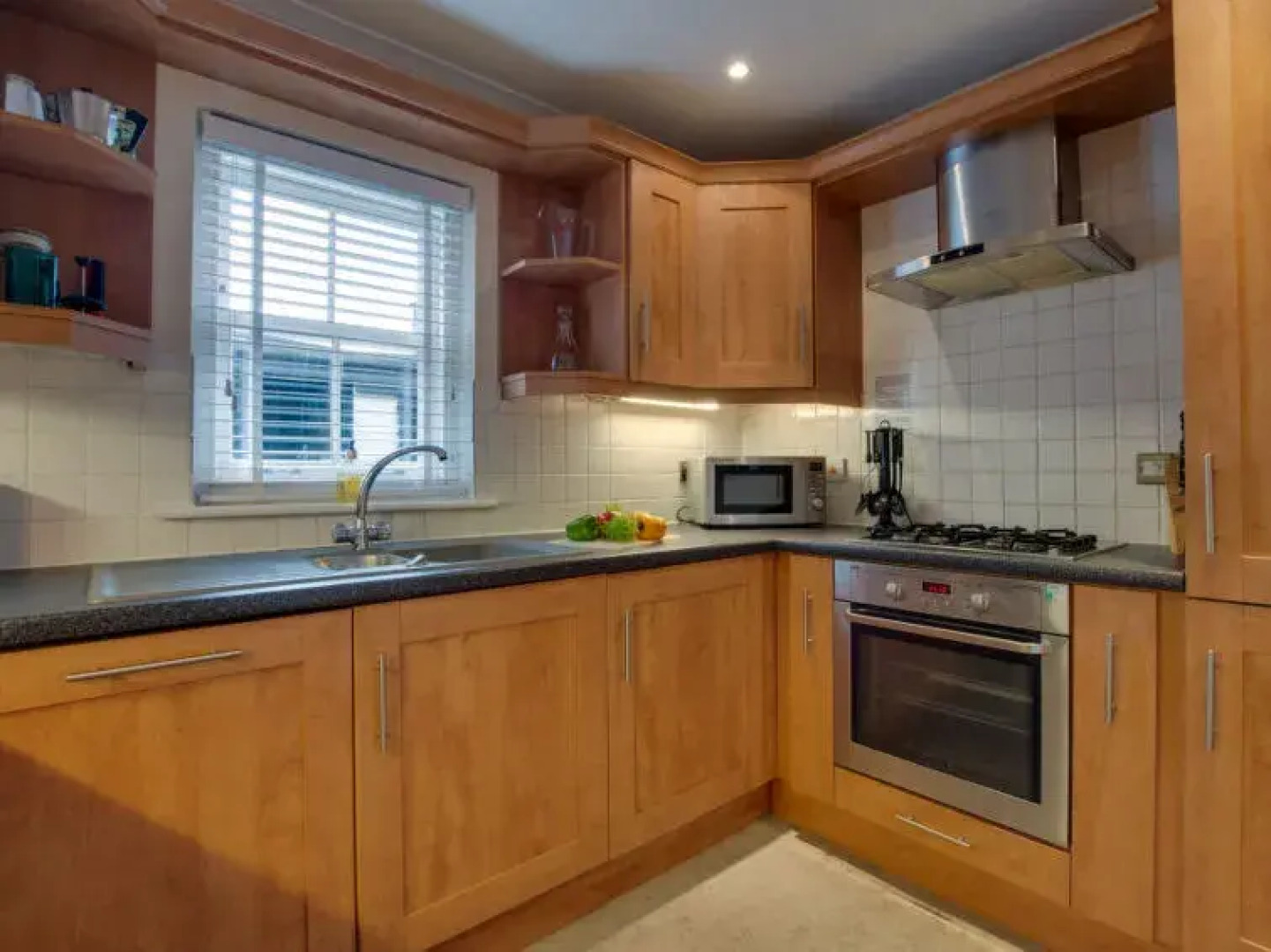 Holiday Home Whitepost