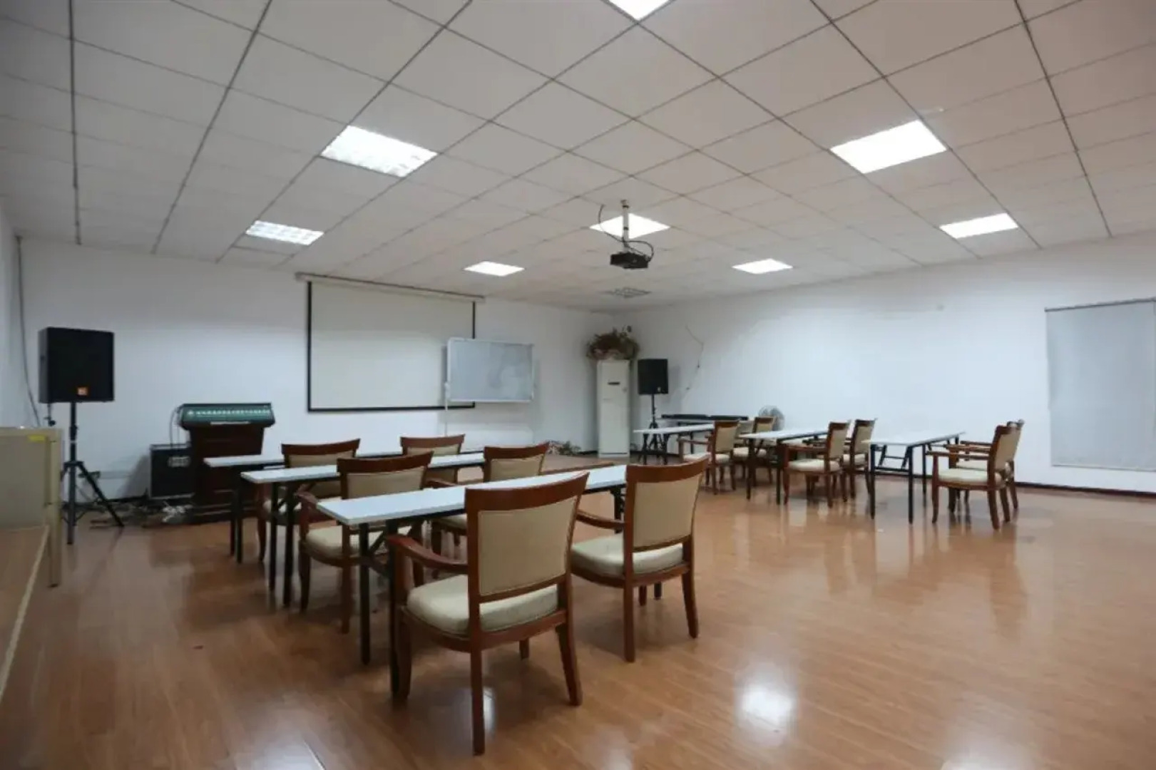Отель GreenTree Inn BengBu HuaiHe Road Pedestrian Street Hotel