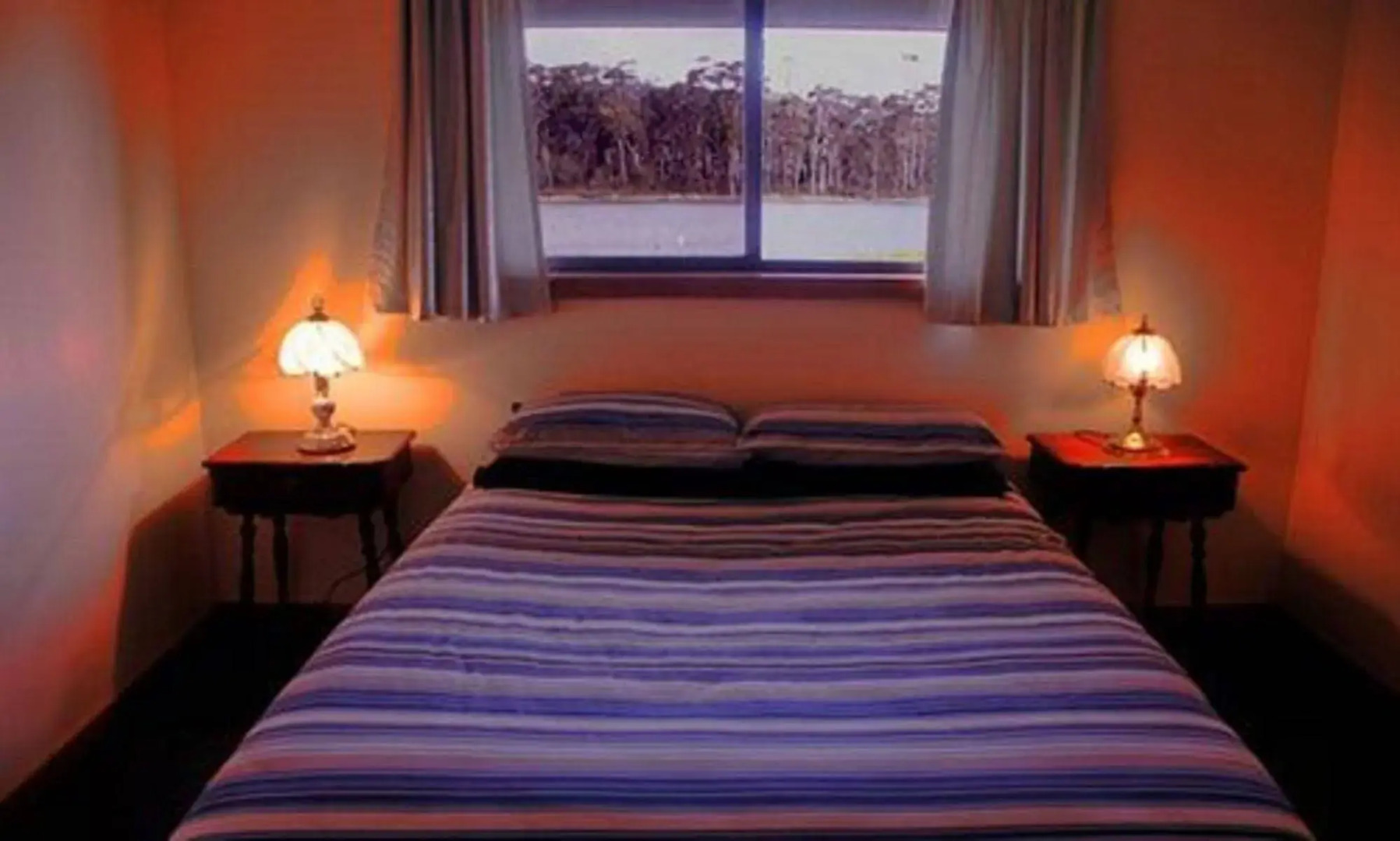 Lake Yalleena Nature Retreat