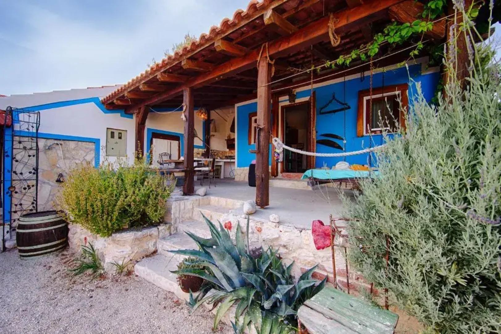 The Sea House Apartments