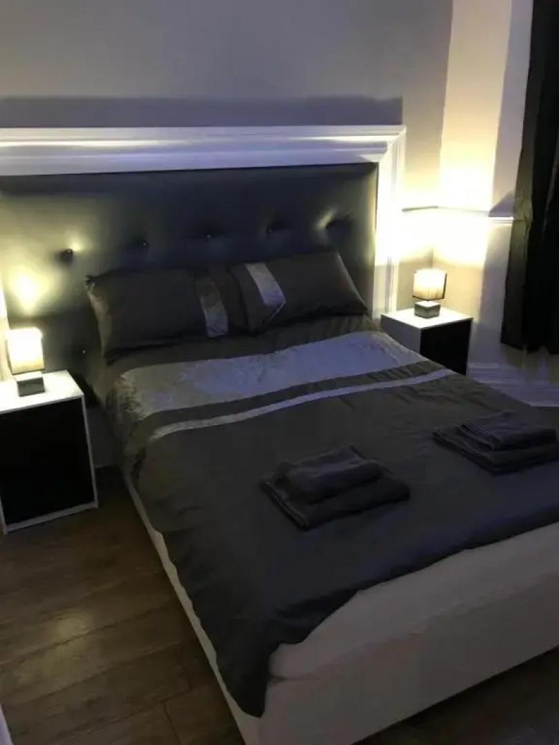 Sandy Pad's Apartments