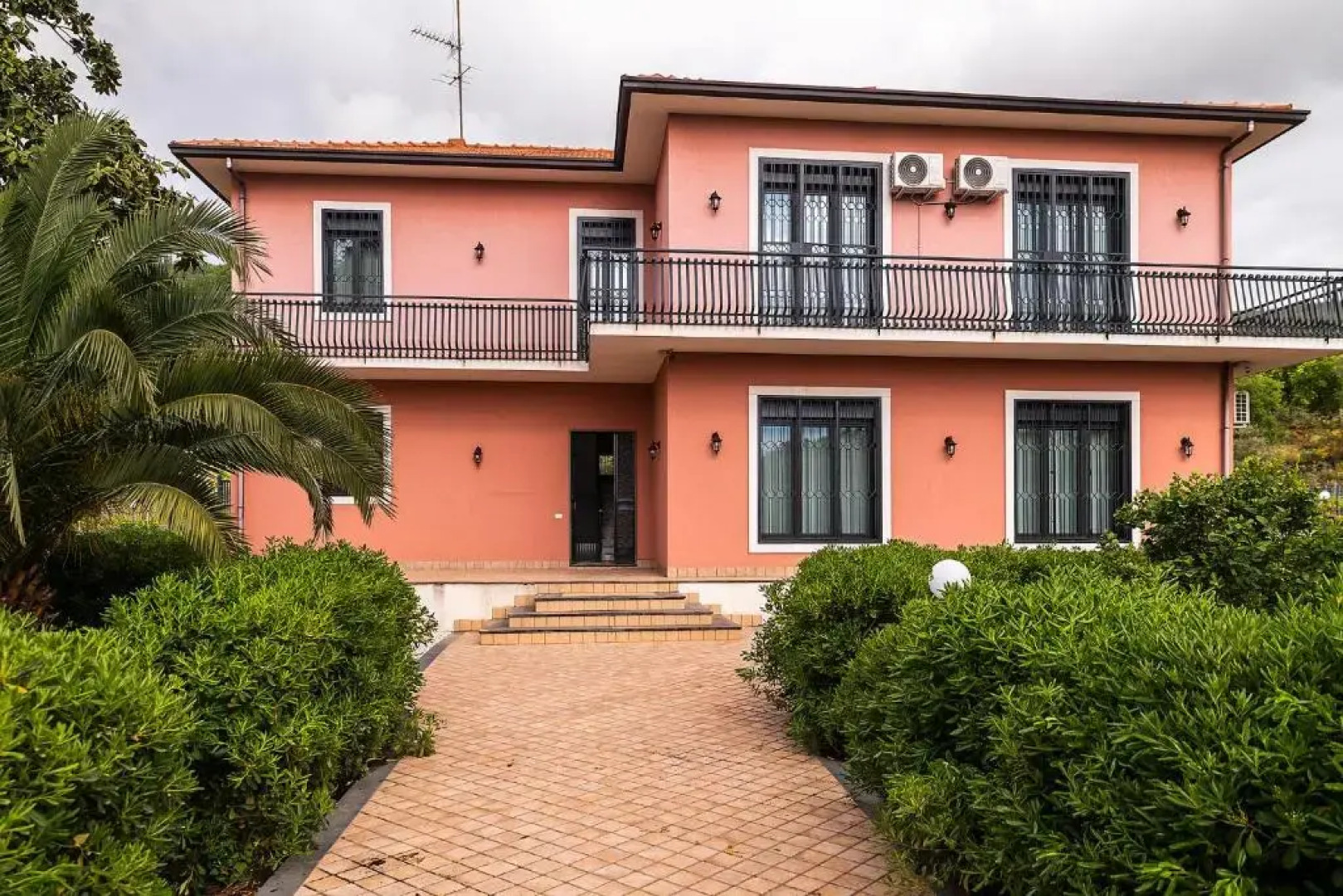 Bee Happy - Bed And Breakfast