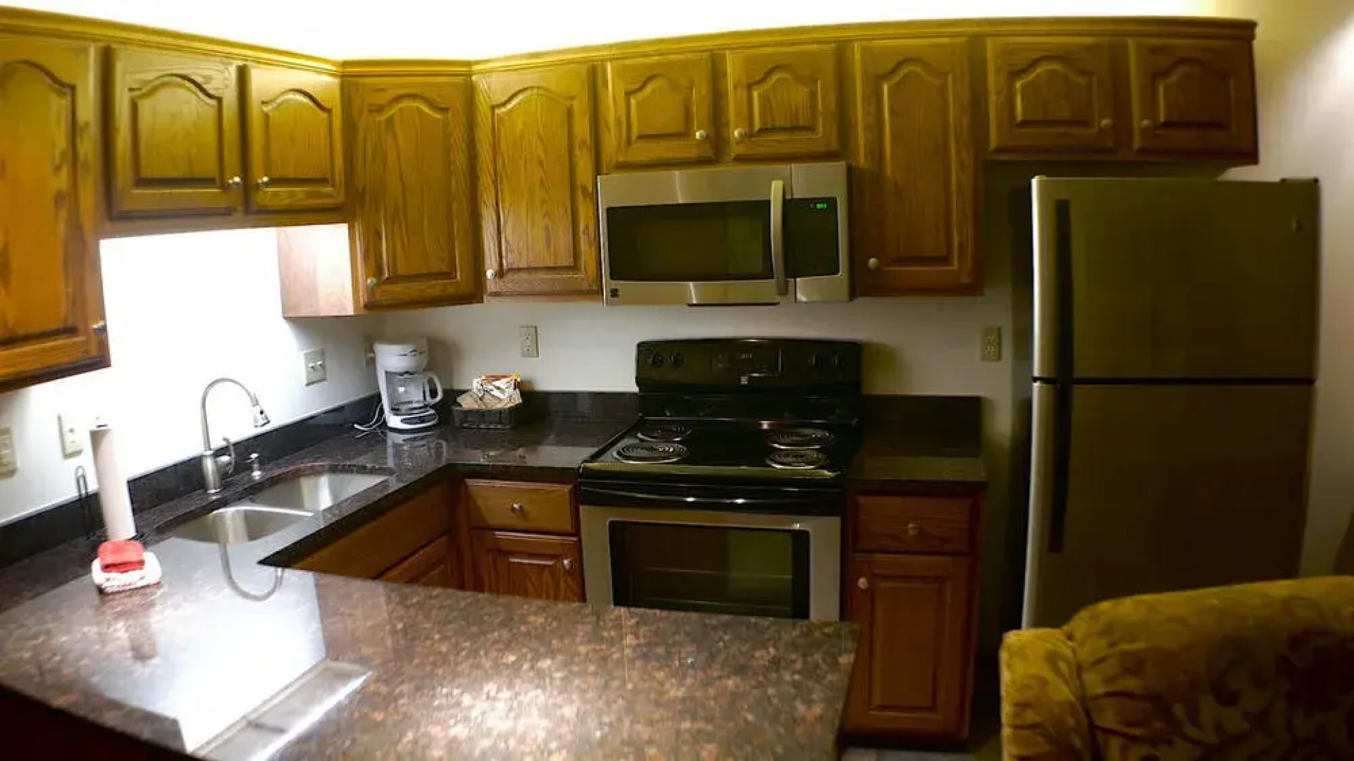 Shepherd Mountain Inn & Suites