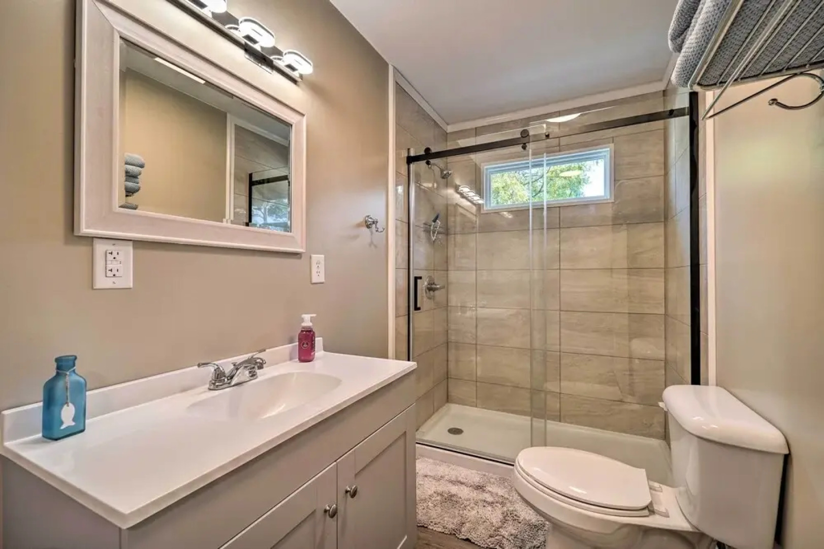 Bean Station Cottage: Unobstructed Lake Views