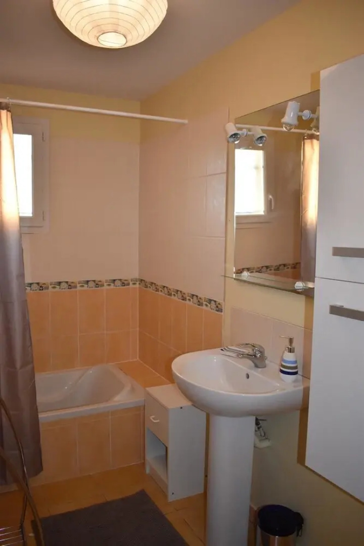 House With 3 Bedrooms in Cabrerets, With Wonderful Countryside View, E