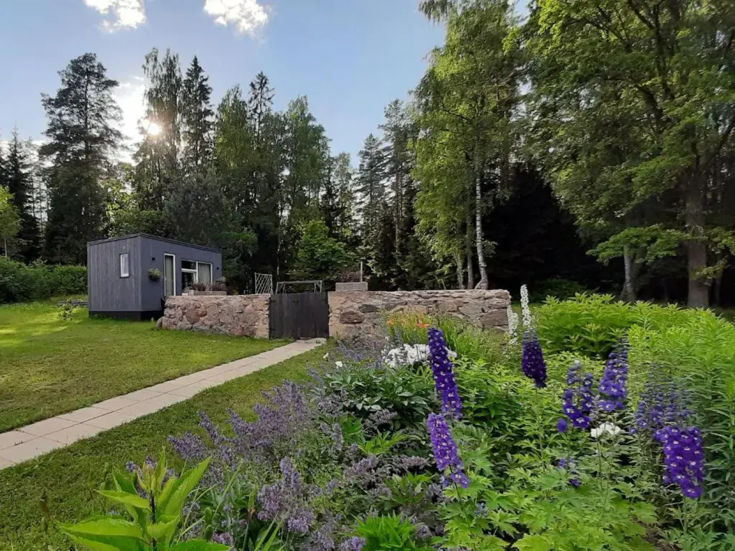 Mellene 1 bedroom house in nature & hot tube