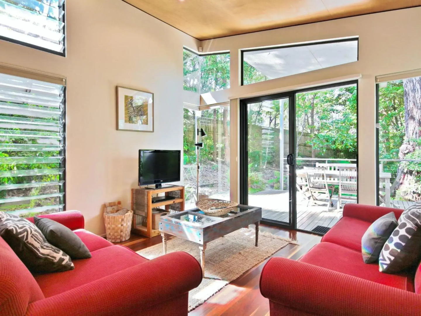 Hyams Retreat 4pm Check Out Sundays