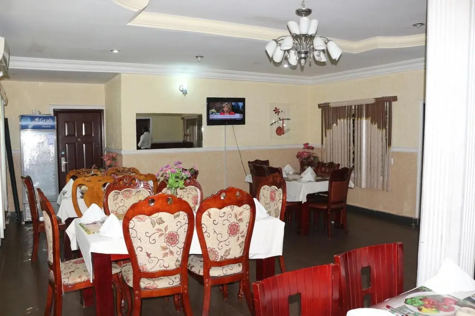 New Point Hotel And Suites