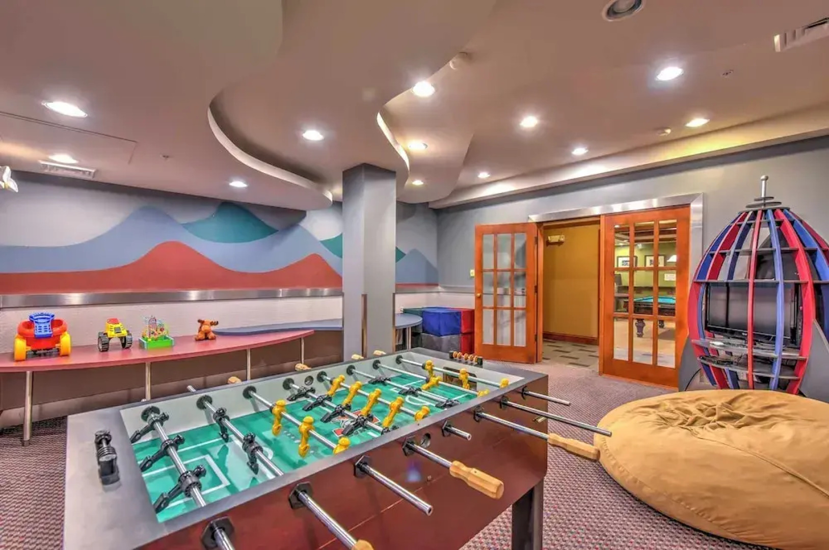 Ski-in/ Out Solitude Ski Village Condo w/ Hot Tub