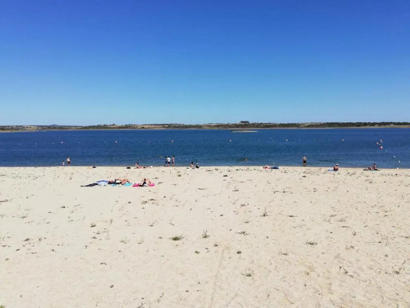 Casa da Fonte / Fountain House