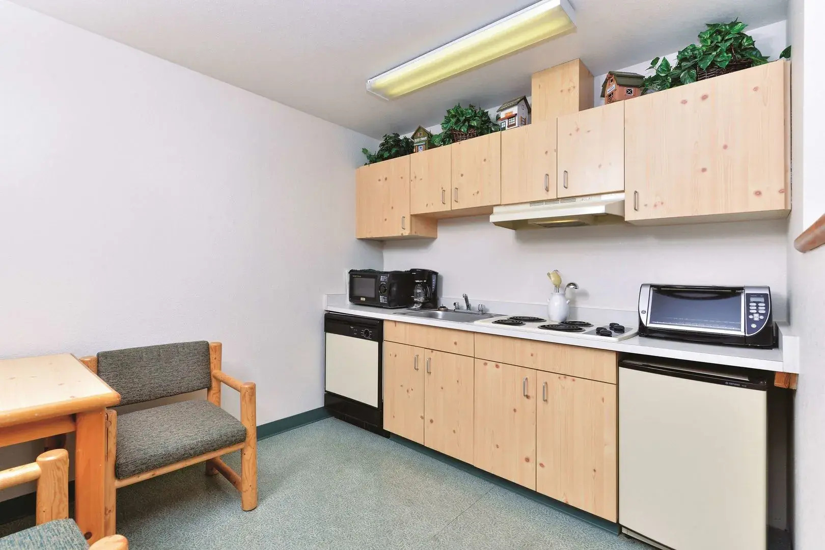 Sandpoint Hotel & Suites Downtown