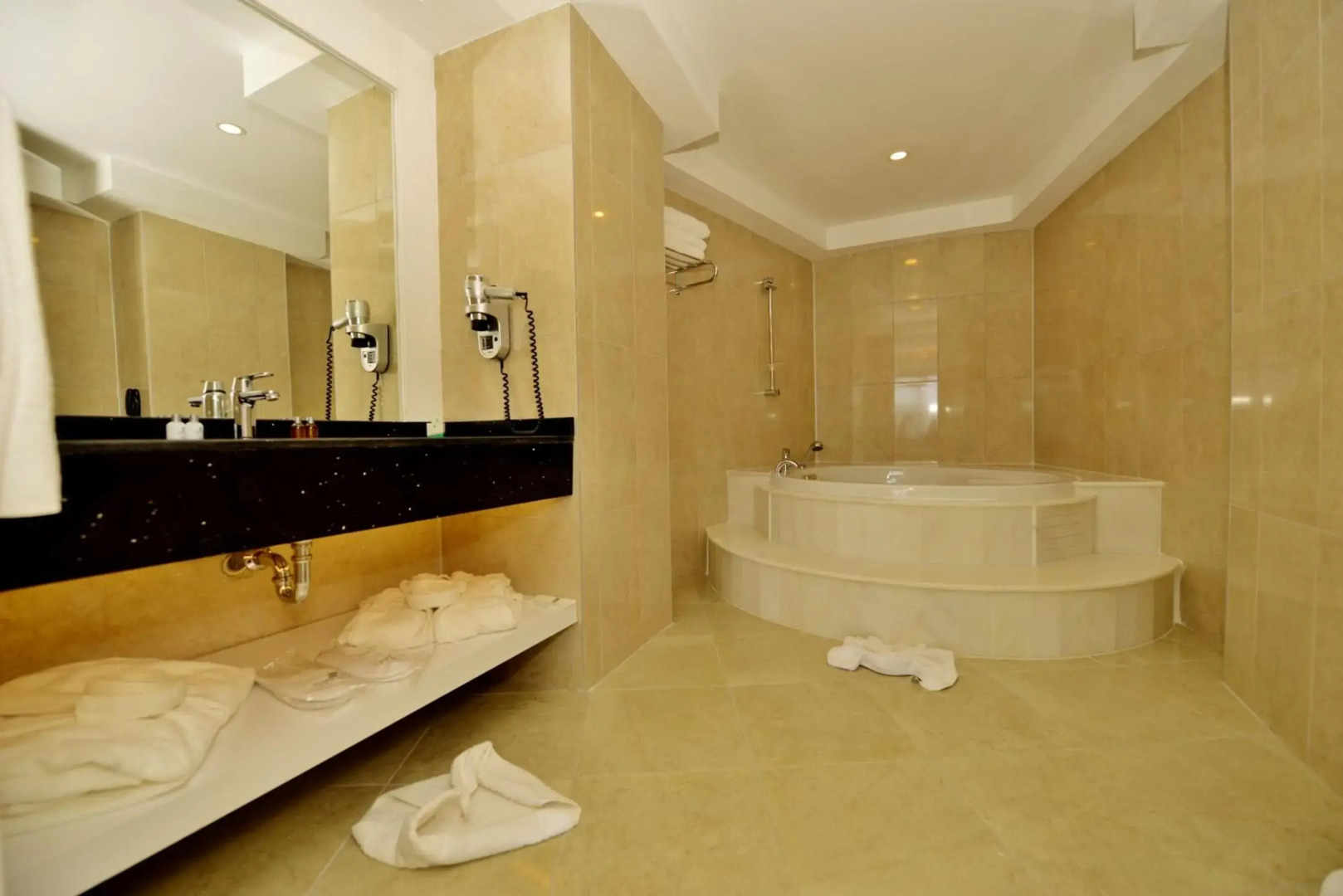 Green Nature Diamond Hotel