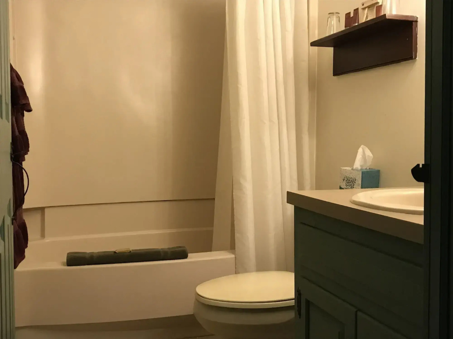 Inn at Millrace Pond