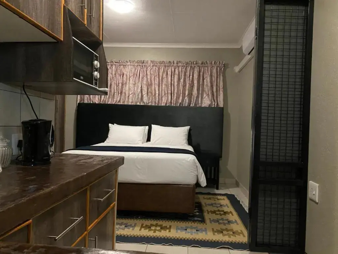 PW Heights Private Guest House