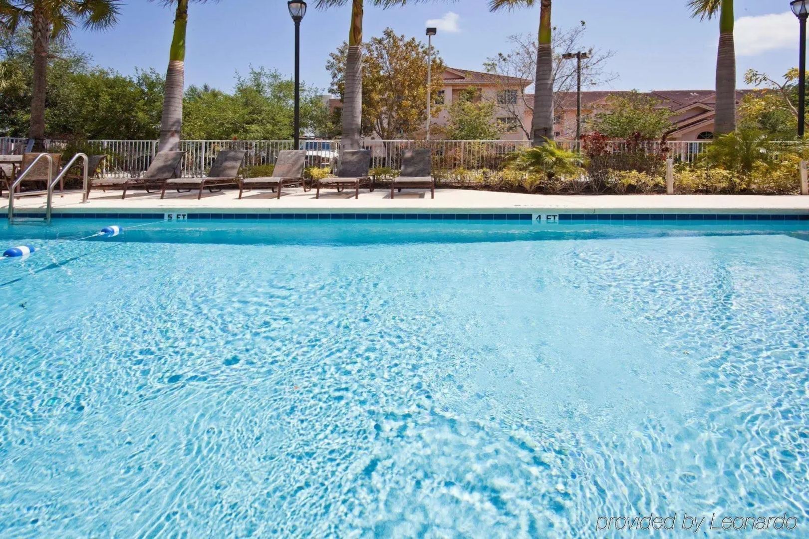 Holiday Inn Express & Suites West Palm Beach Metrocentre by IHG