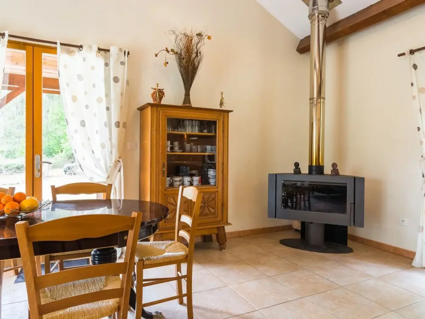 Quaint Holiday Home in Blanquefort-sur-briolance With Pool