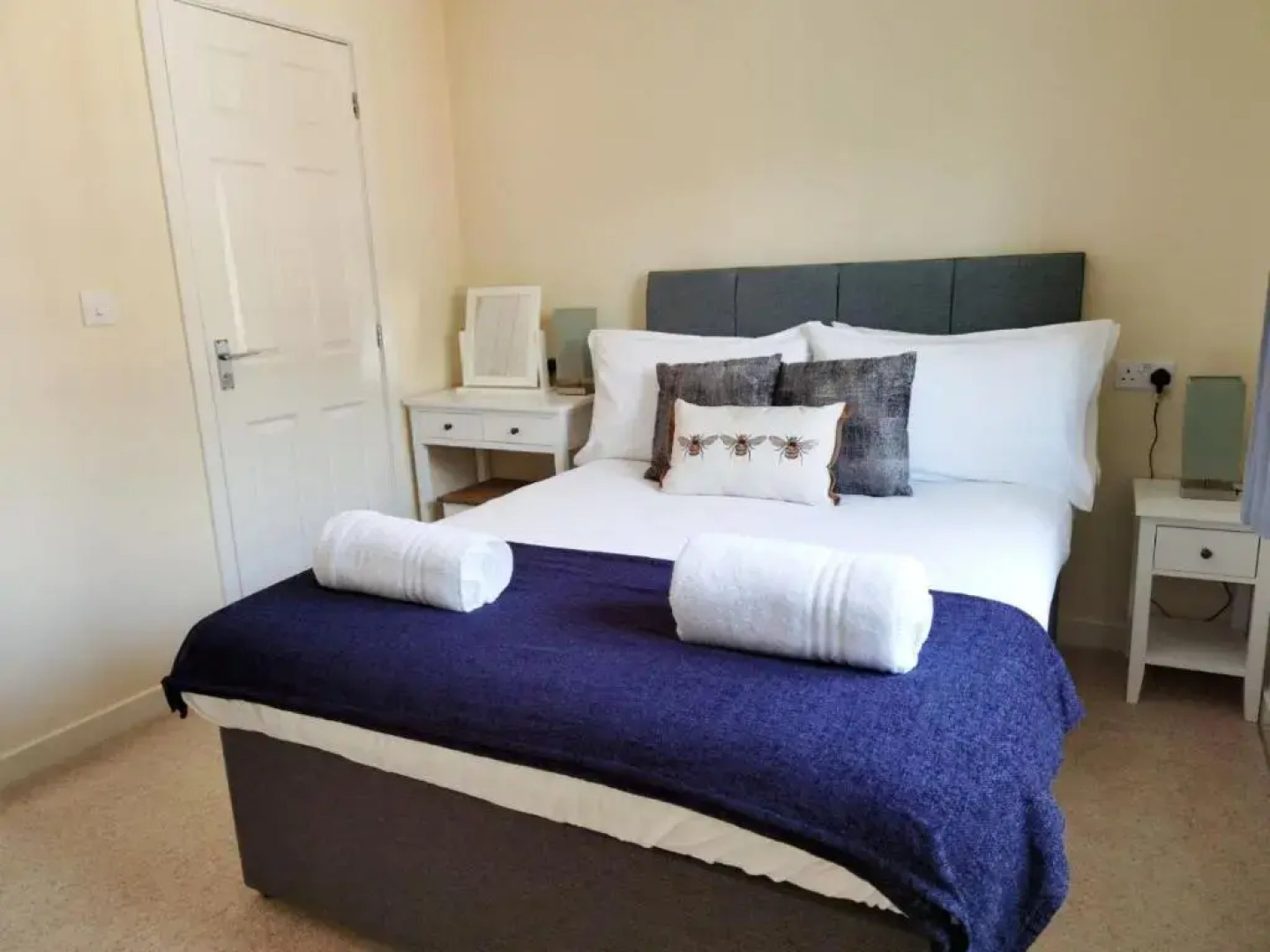 Lakeside: Argosy 3bed house 2bath parking M27 J5 Southampton Airport sleeps 6