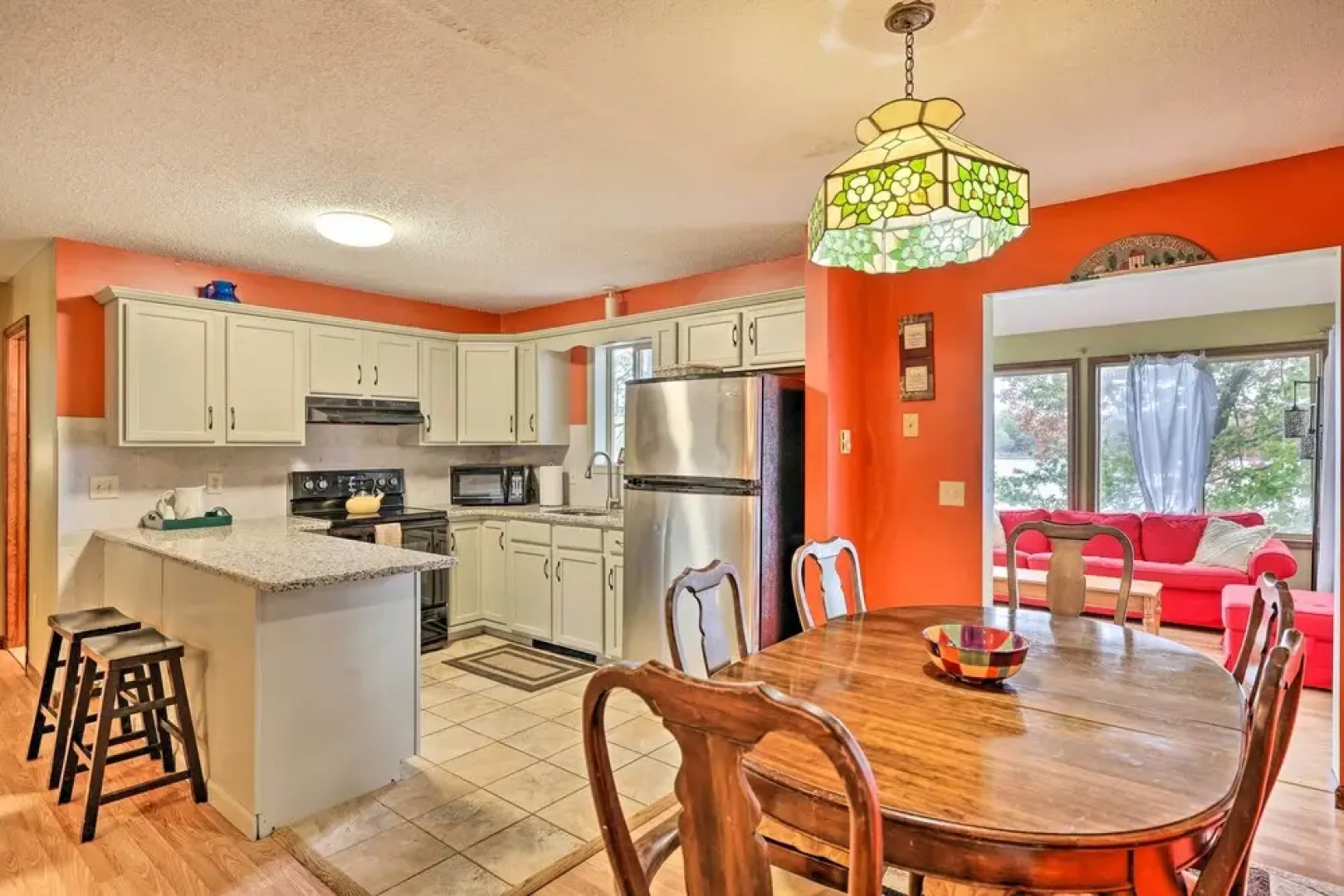 Game Room & Kayaks: Lakefront Poconos Home!