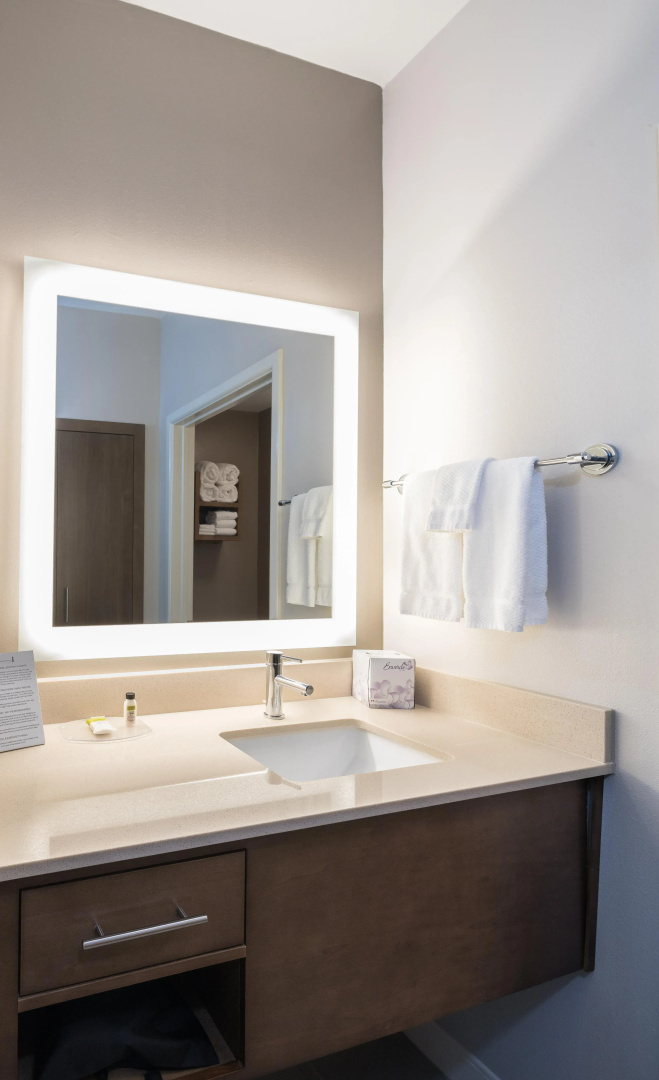 Staybridge Suites Lake Jackson by IHG