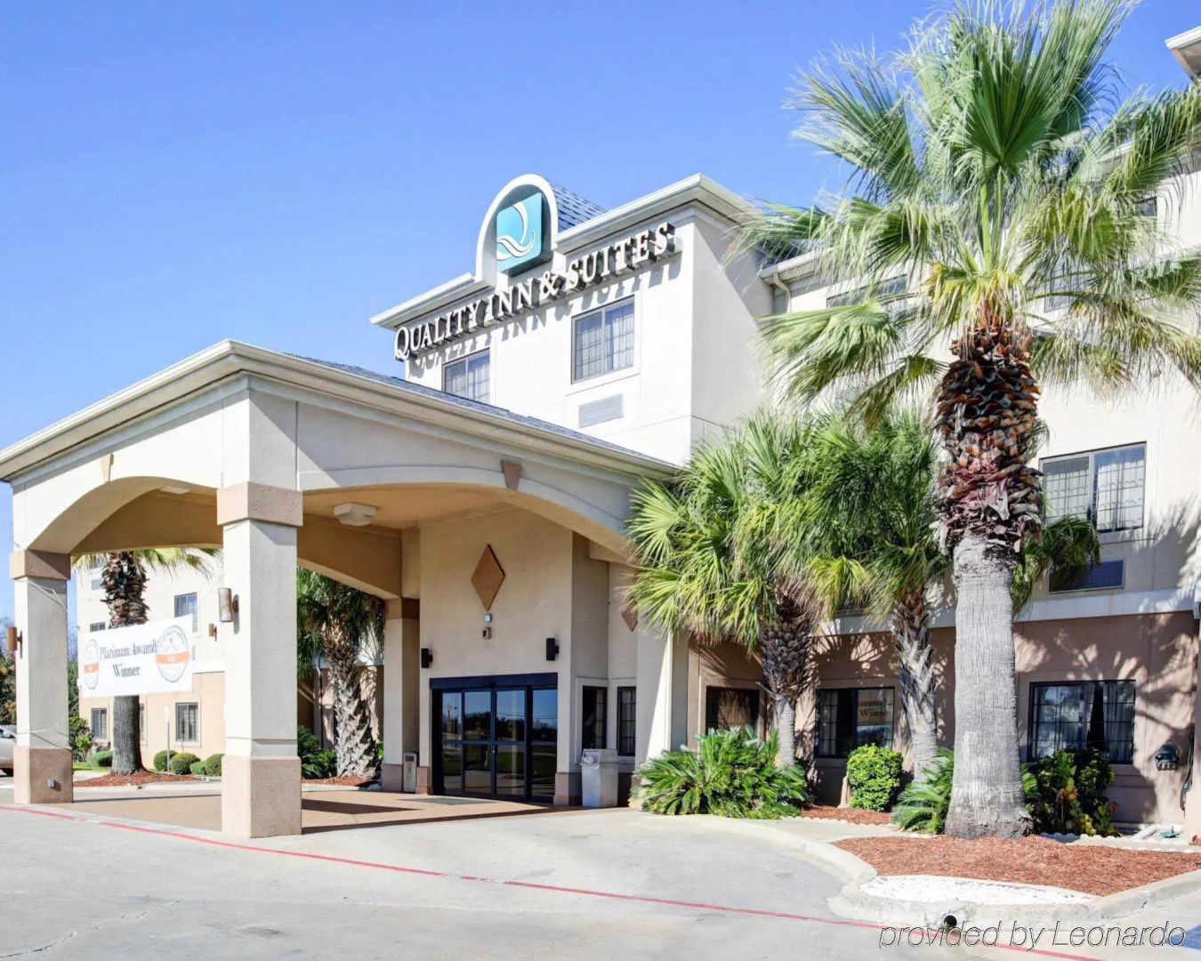 Quality Inn & Suites, Near University