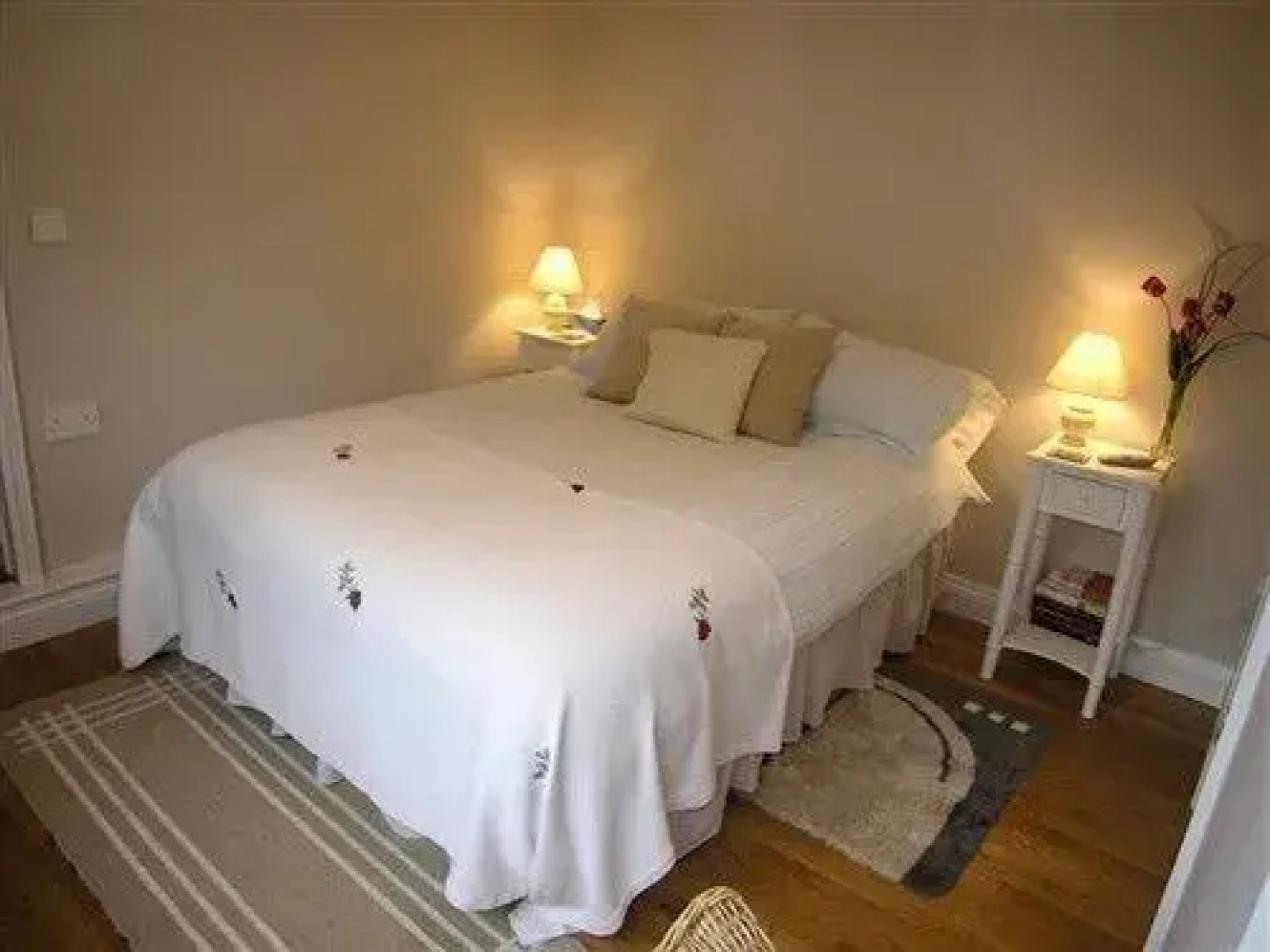 2 Bursteads Cottages