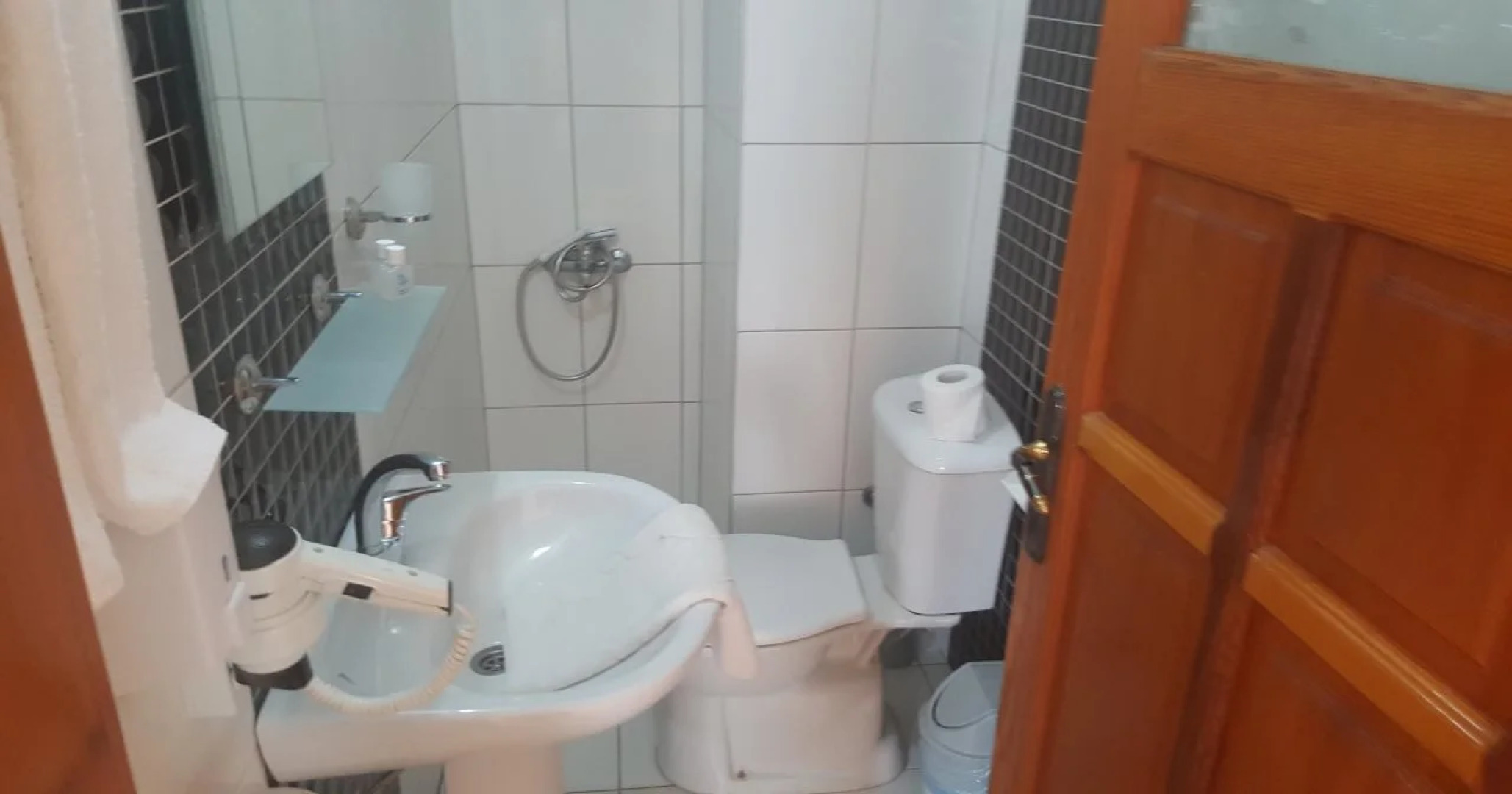 Elegant Baronessa Apart Hotel