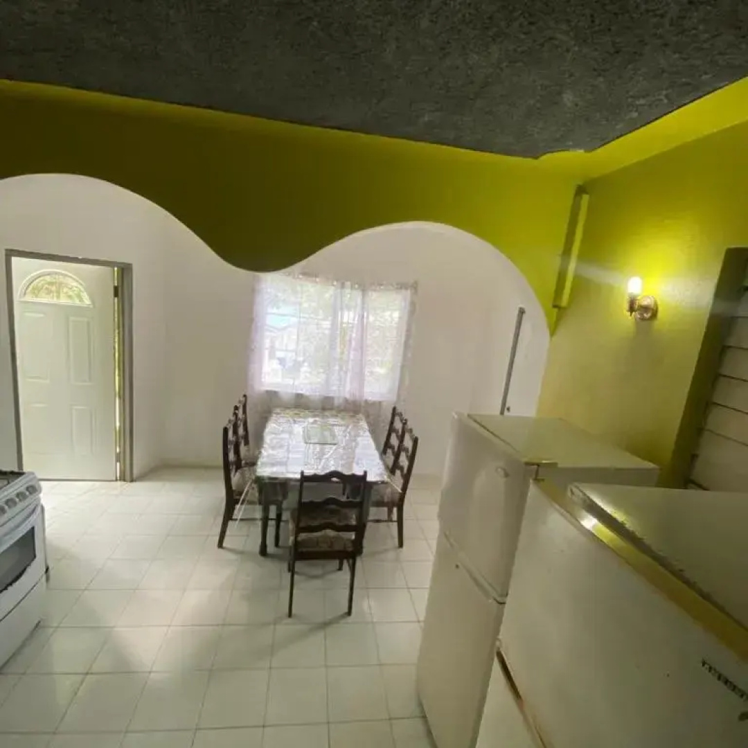 The Cozy Family Inn Guesthouse