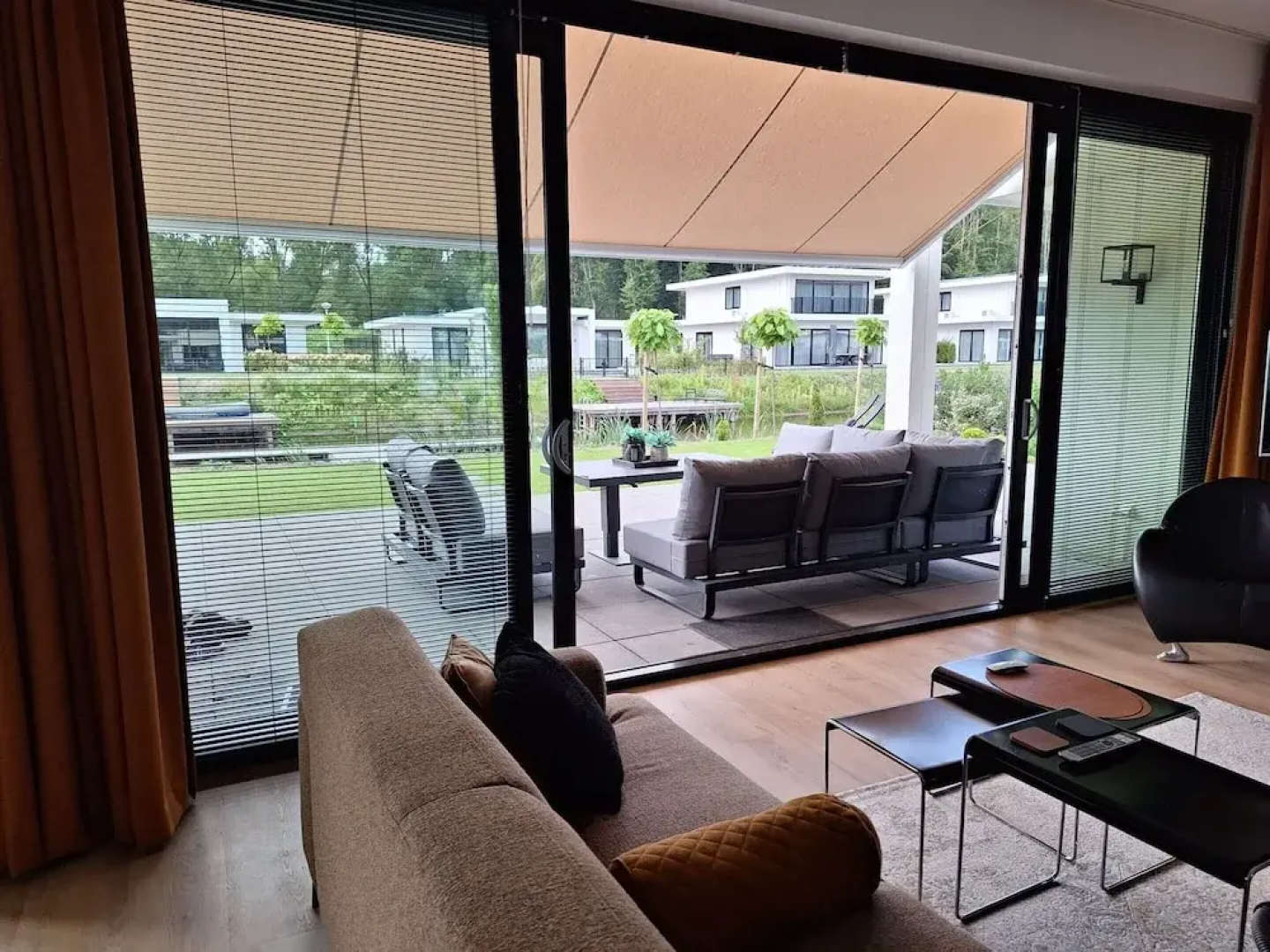 Luxury Villa With Veranda, Canoe