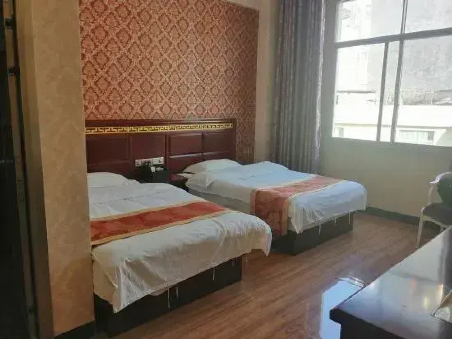 Funing Star Theme Hotel