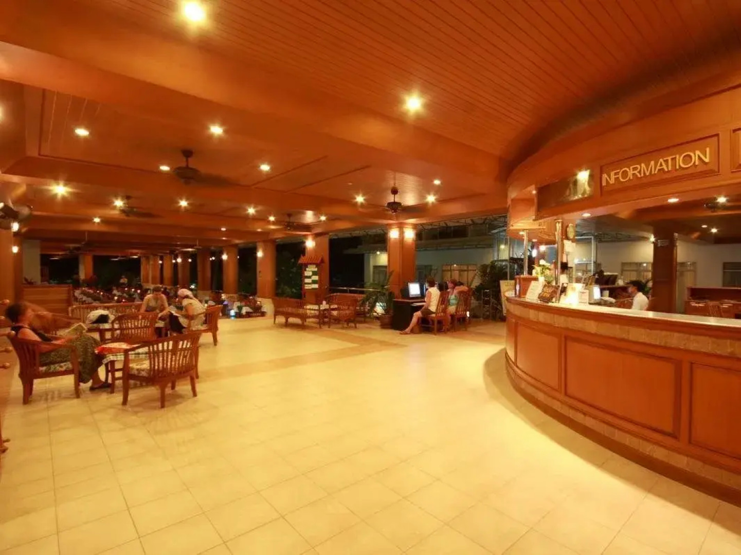 Samui First House Hotel