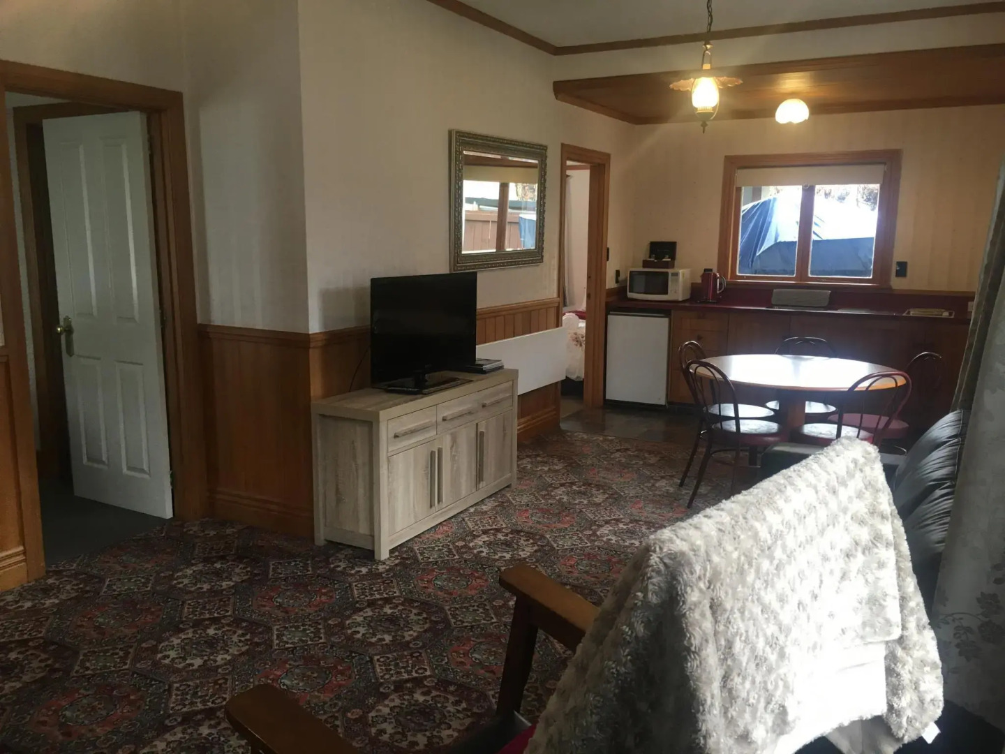 Settlers Cottage Motel