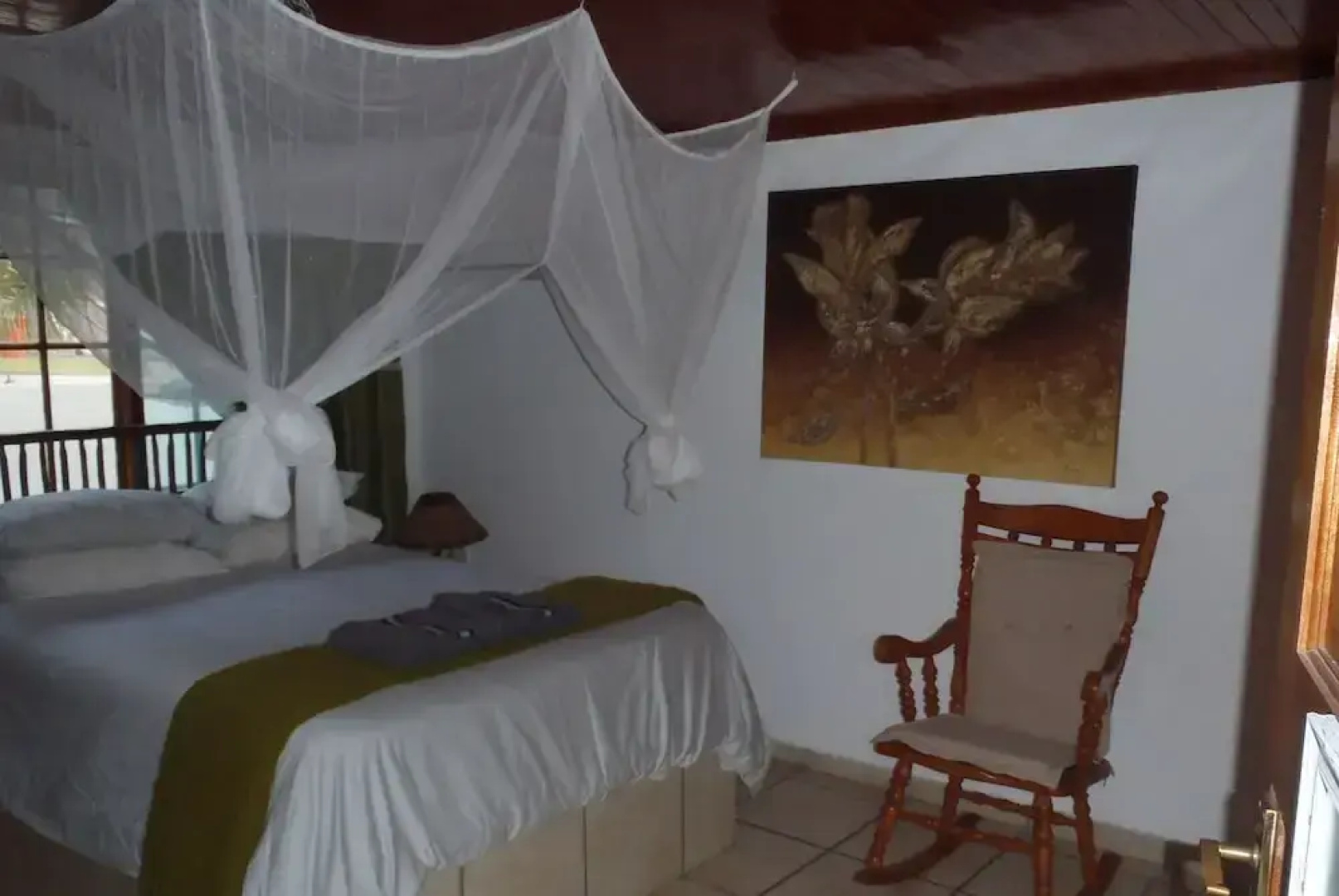 C-Mew Guesthouse