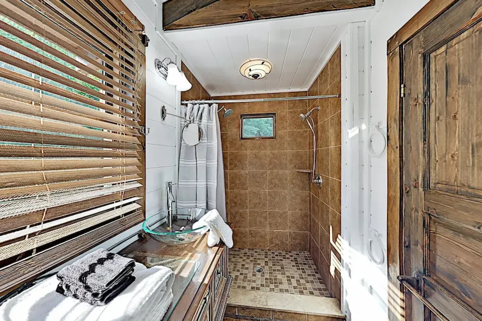 25crestw 3 Bedroom Home