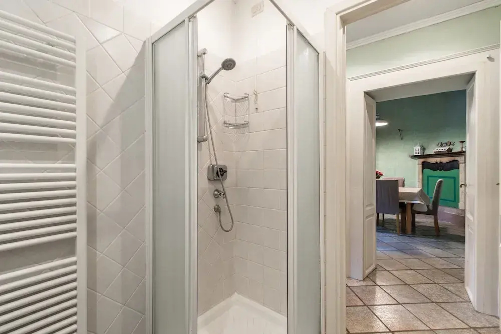 Elisabeth in Villa with Private Parking