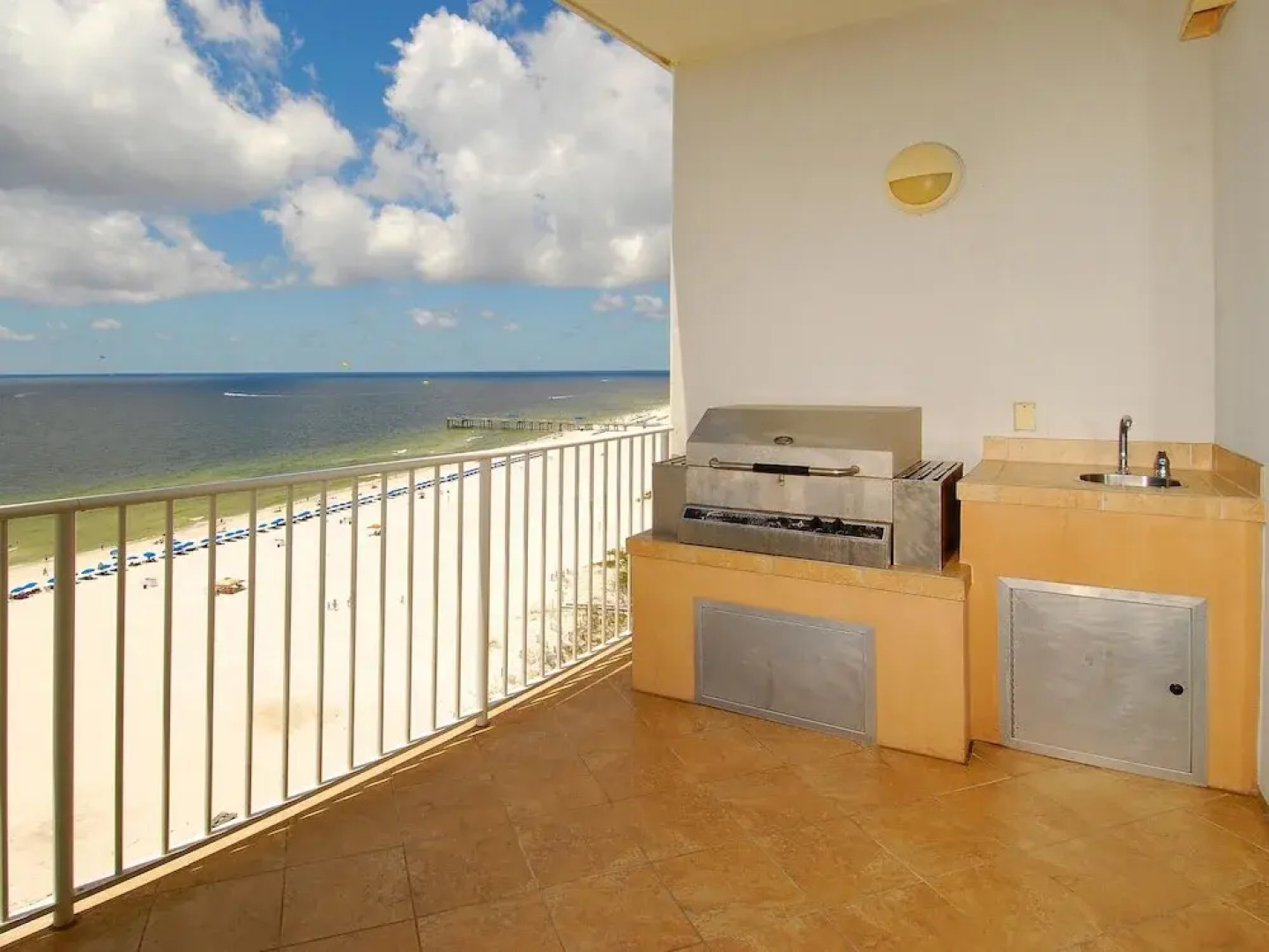 Turquoise Place Unit 1008D