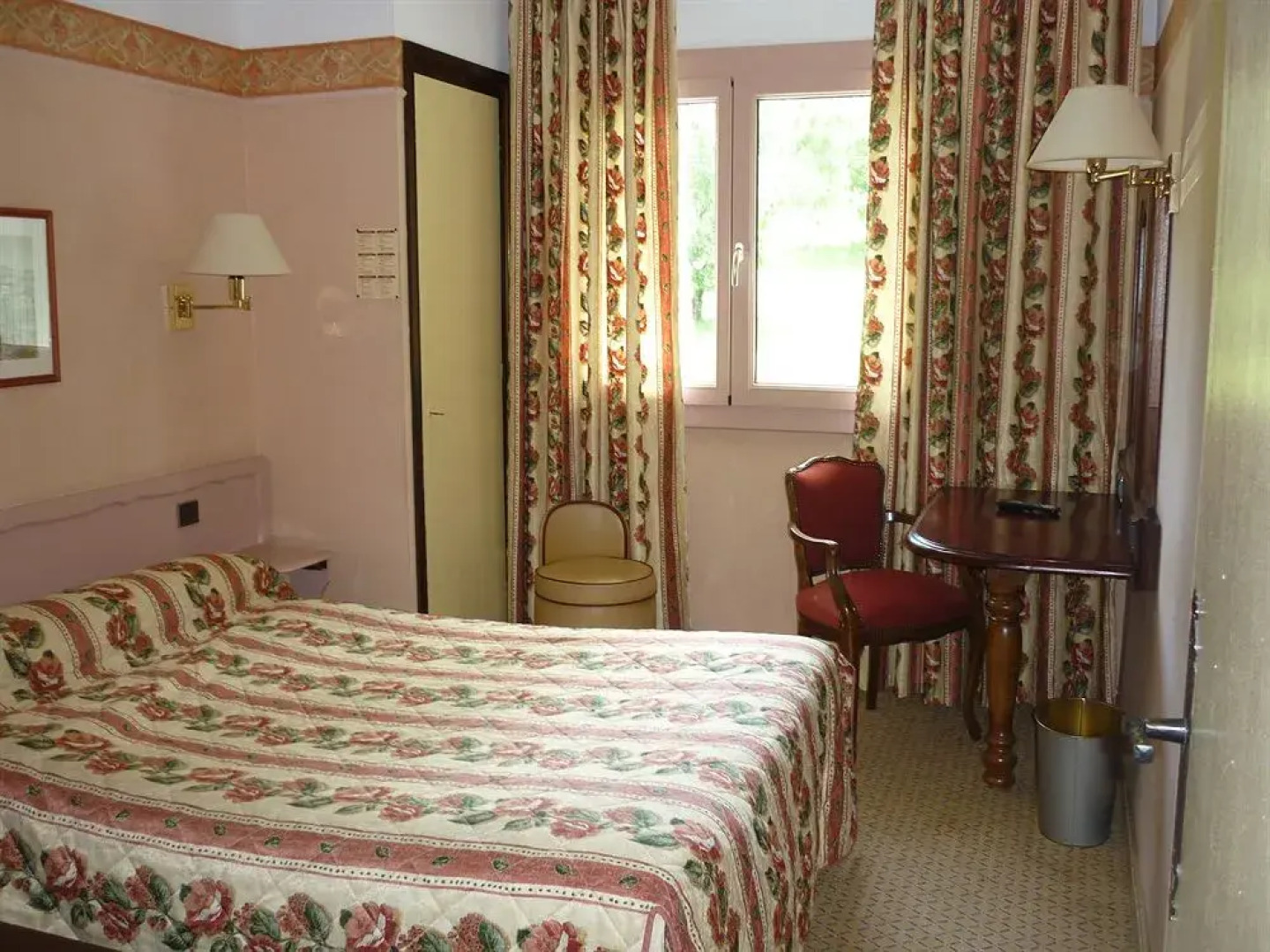 Hôtel Restaurant Le Manoir