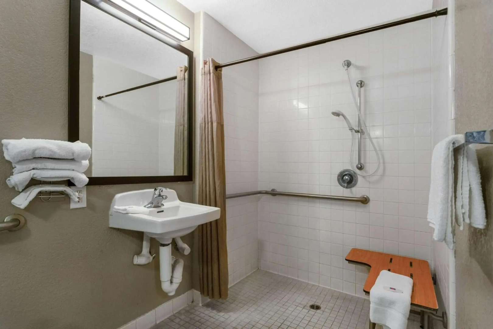 Motel 6 Merced, CA - North