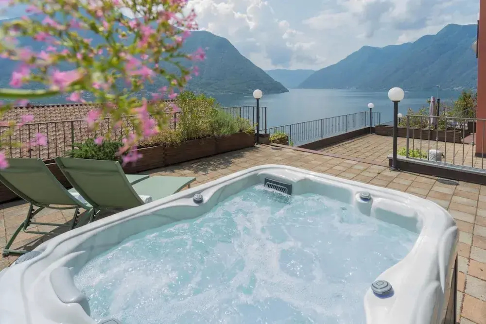 Blue Bliss Apartment