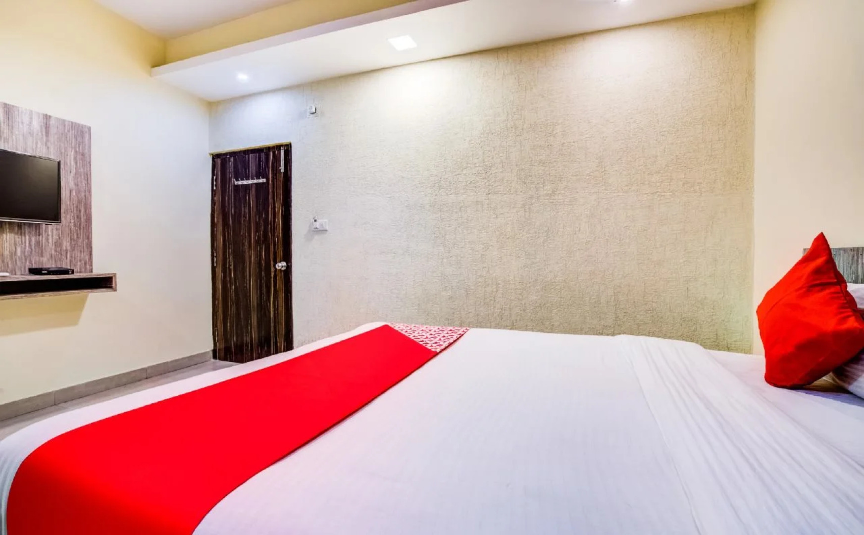 The Grand Yash By OYO Rooms