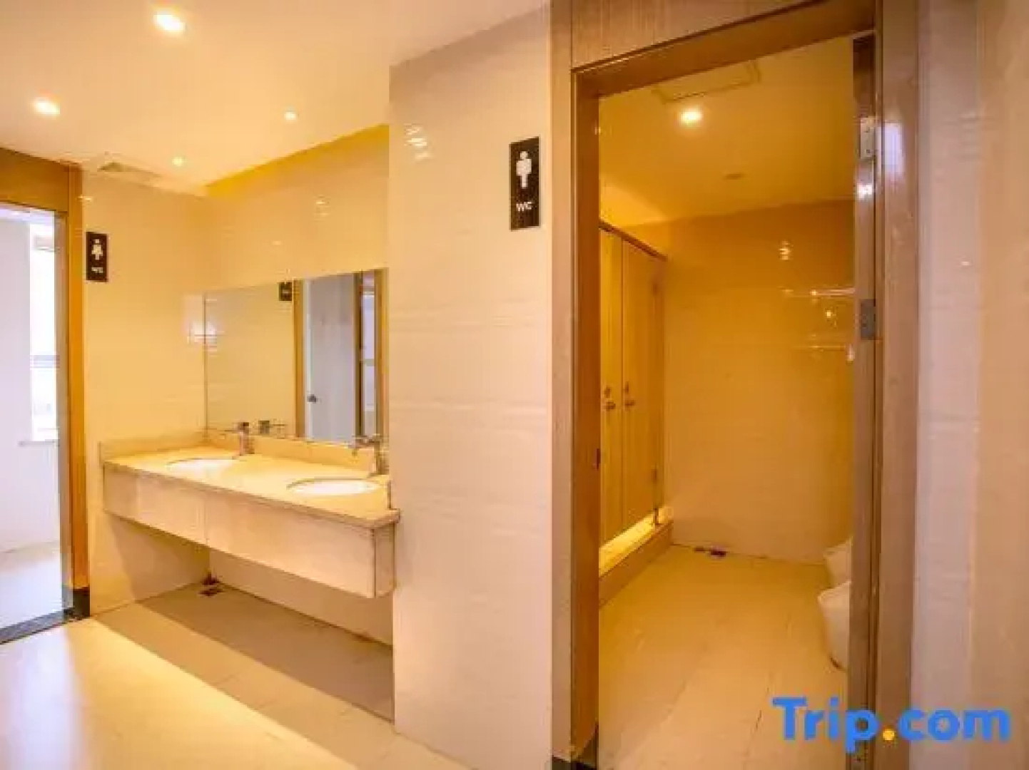 Rui Jing Hotel