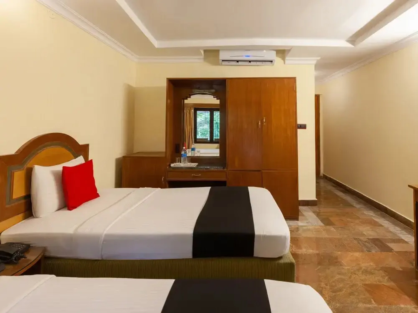 Capital O 40116 Sea Breeze Resort